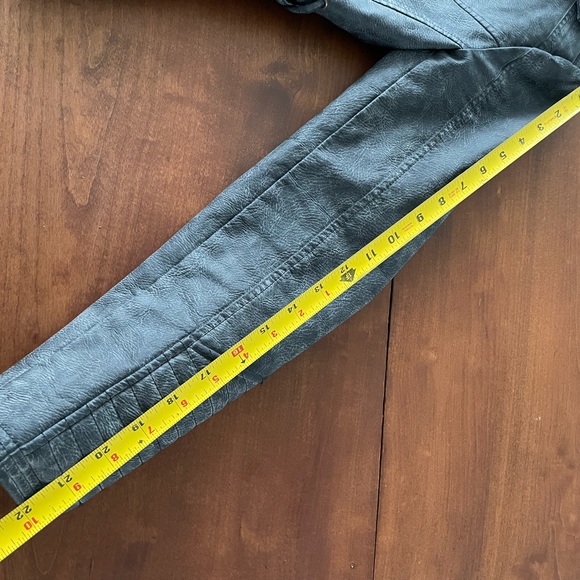 Women’s Montana Co. Jacket - Picture 10 of 10